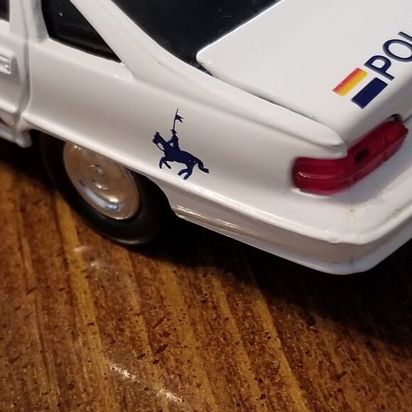 Royal Canadian Mounted Police Road Champs die cast police car 1:43 scale - Picture 9 of 12